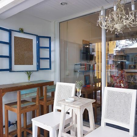 Frog House Bed & Breakfast - Adults Only Patong Exterior photo